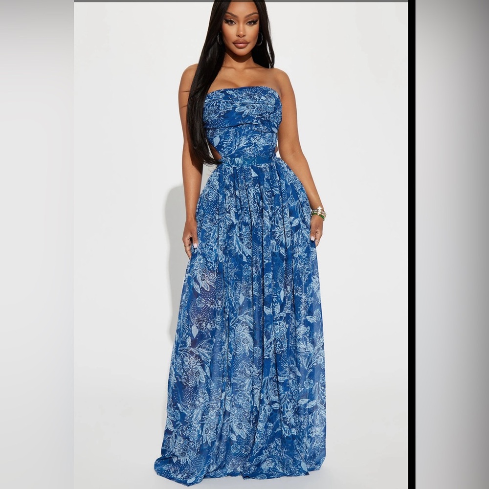 Fashion Nova Blue Floral Maxi Dress